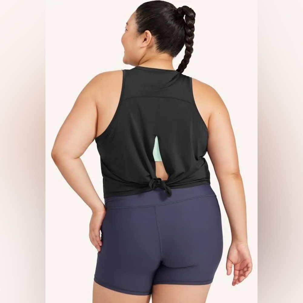 Peloton Distance Lite Split Back Muscle Tank - Picture 5 of 9